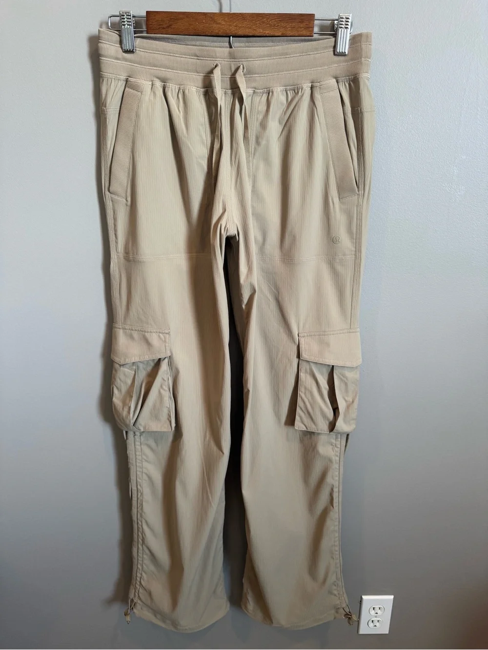 Lululemon Dance Studio Relaxed-Fit Mid-Rise Cargo Pant Small